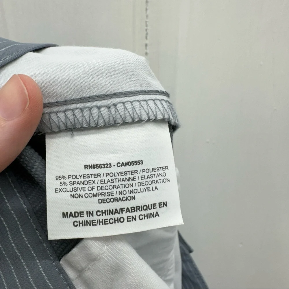 Nike Golf dri fit athletic pants grey white pin stripe men's chinos 38 x‎ 30